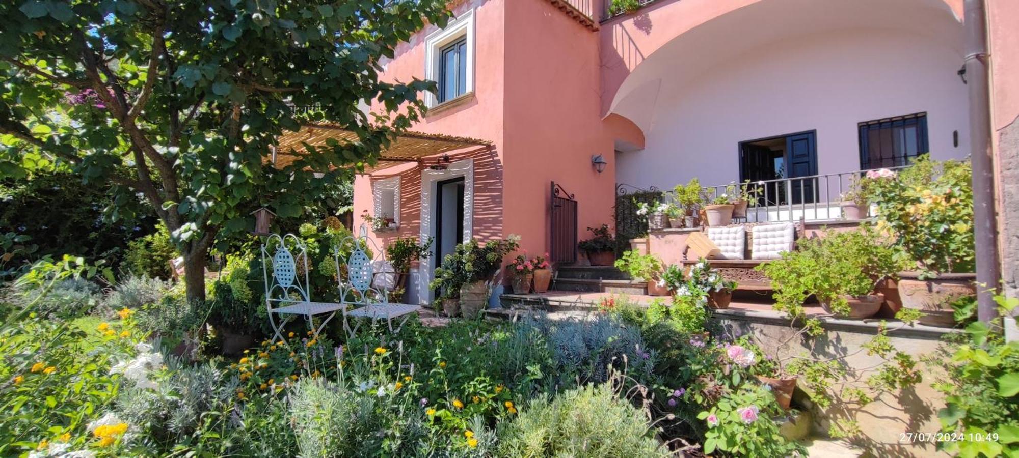 مبيت وإفطار سورينتو Lally'S Garden المظهر الخارجي الصورة